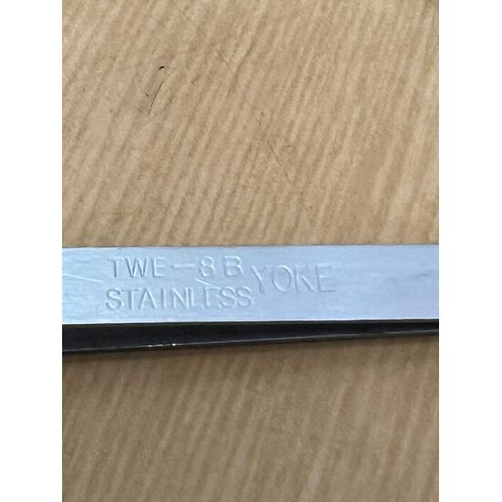 photo_5307881564526021677_y